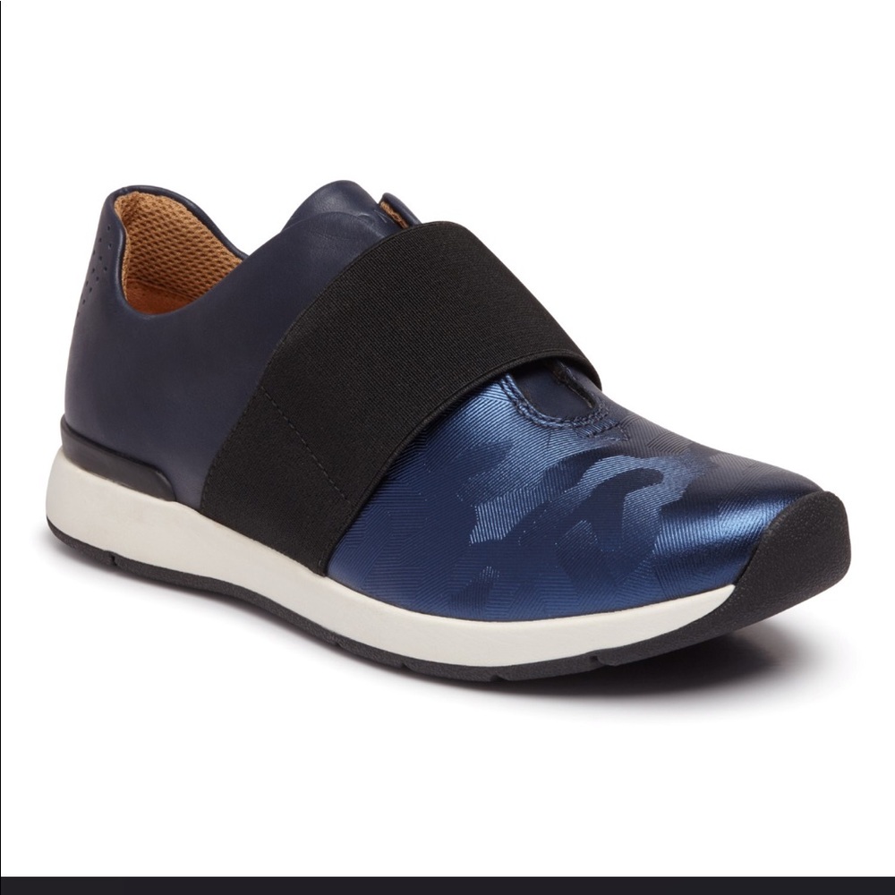 Vionic slip on metallic camo blue sneakers